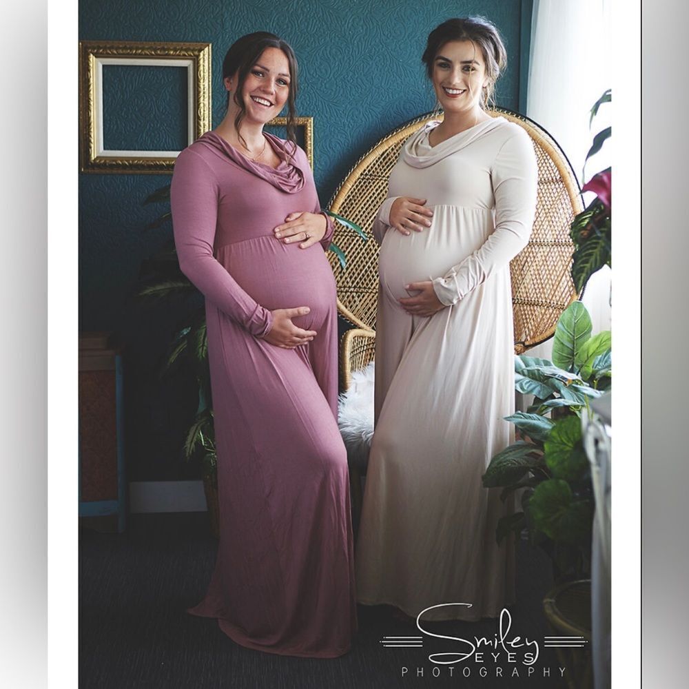 NWT Cowl Maternity Gown Casual or Photography S-L - Picture 2 of 2